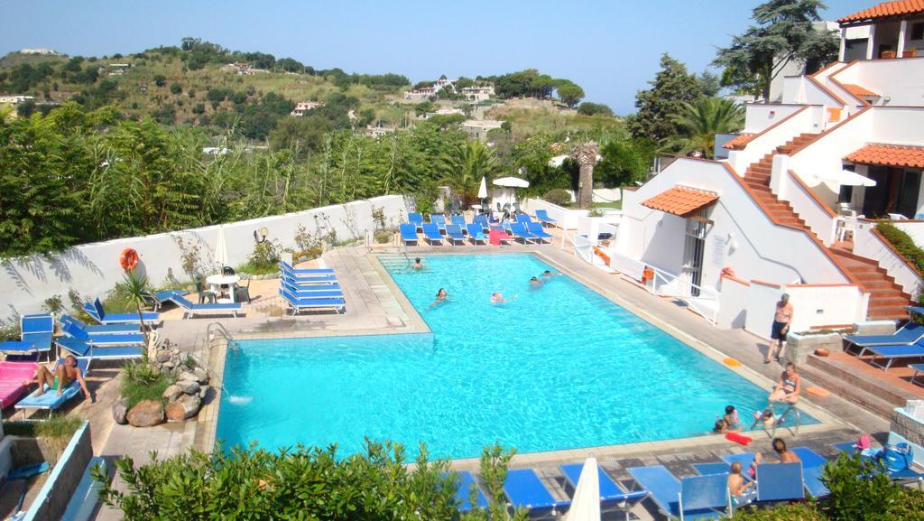 Ischia Uno Residence Forio  Ngoại thất bức ảnh