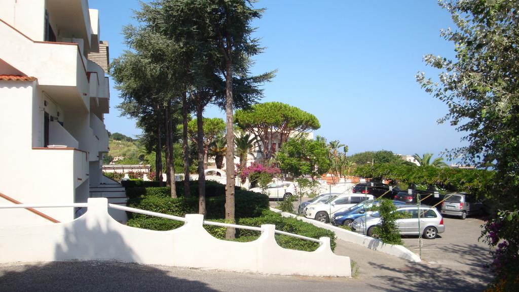 Ischia Uno Residence Forio  Ngoại thất bức ảnh