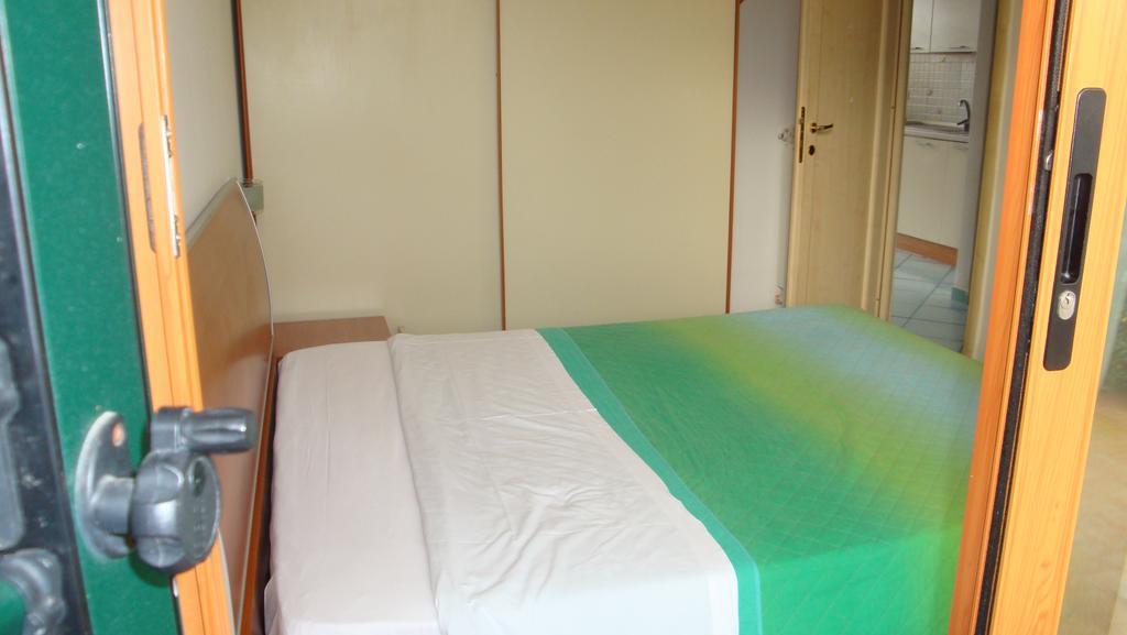 Ischia Uno Residence Forio  Phòng bức ảnh