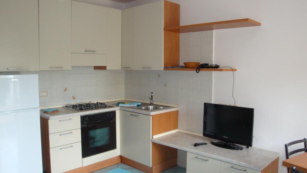 Ischia Uno Residence Forio  Phòng bức ảnh