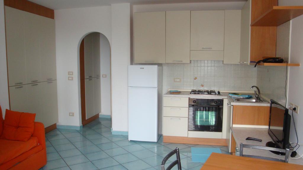 Ischia Uno Residence Forio  Phòng bức ảnh